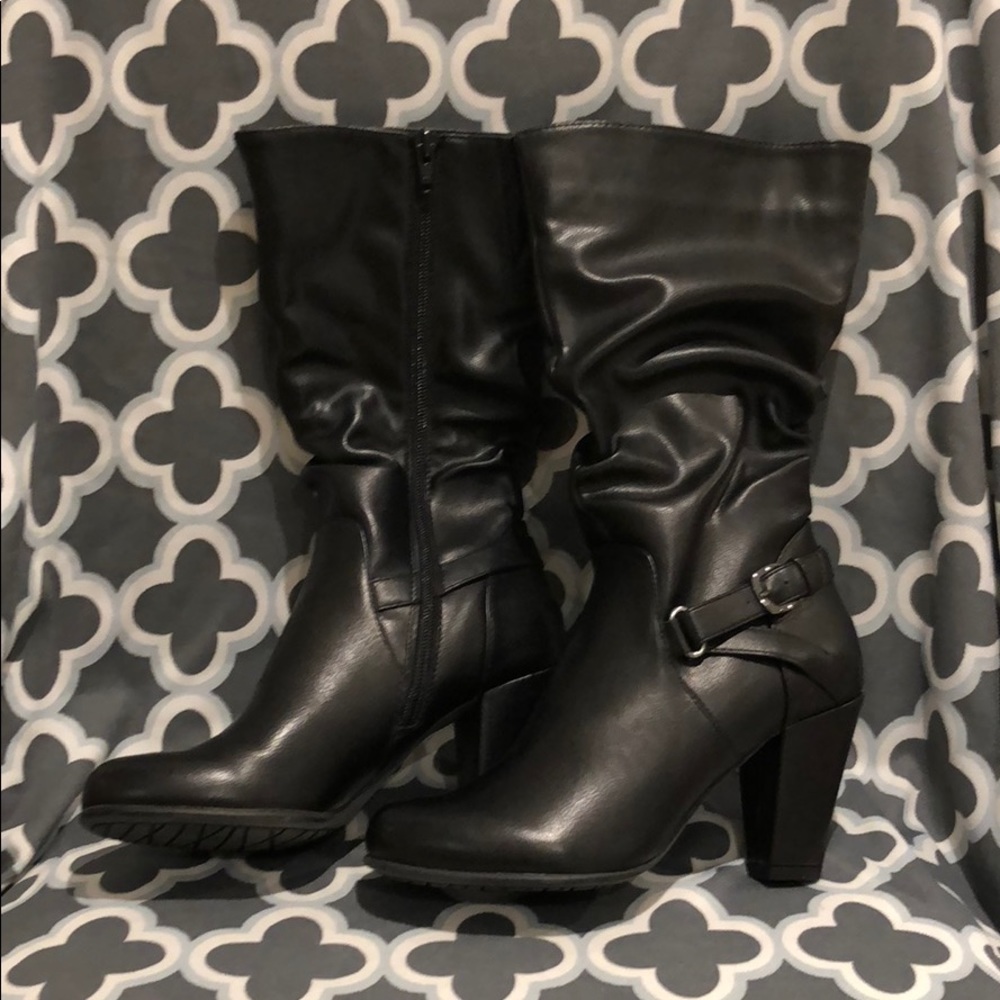 Nine West black boots